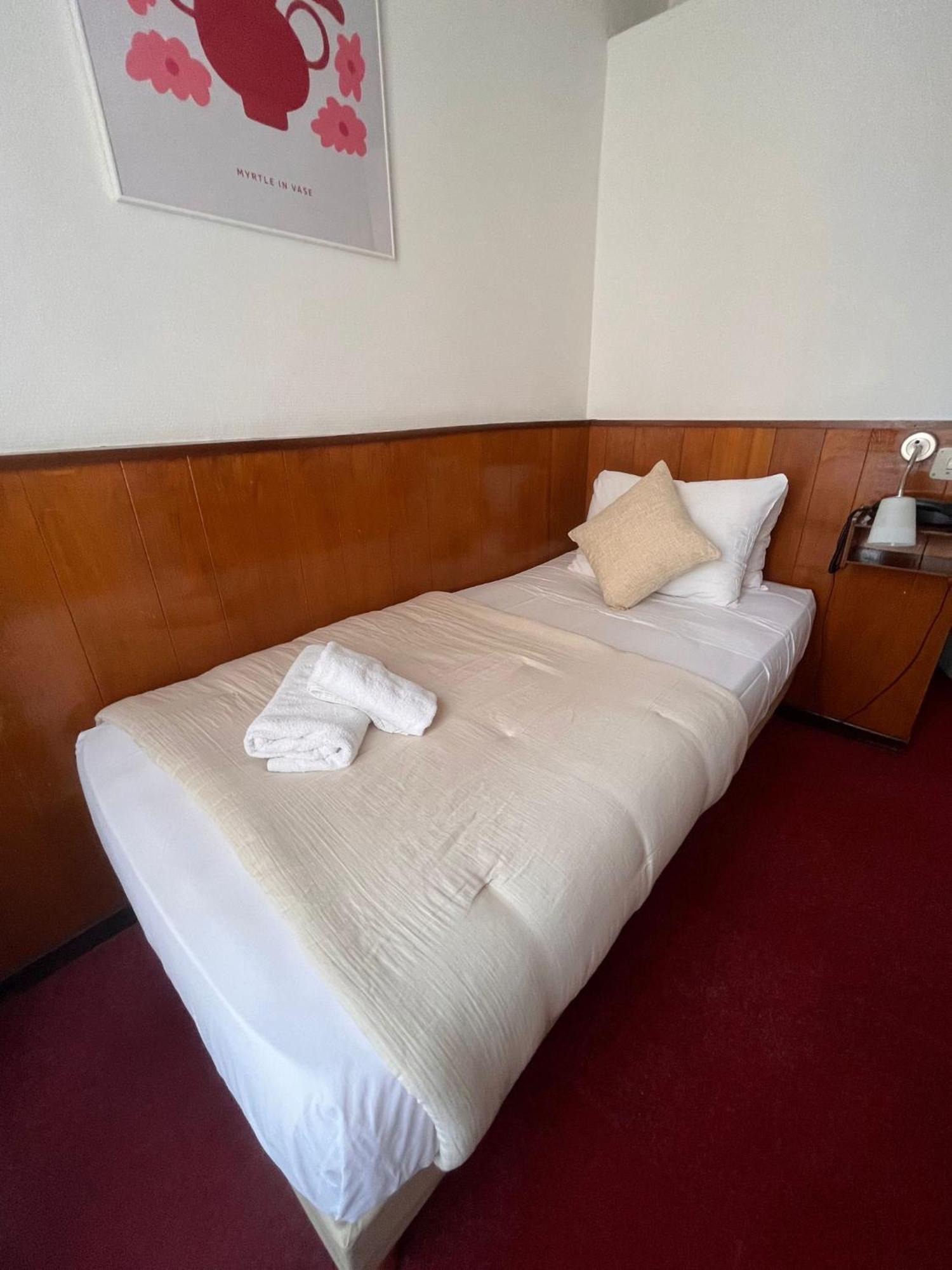 Azurene Royal Hotel คานส์ ภายนอก รูปภาพ