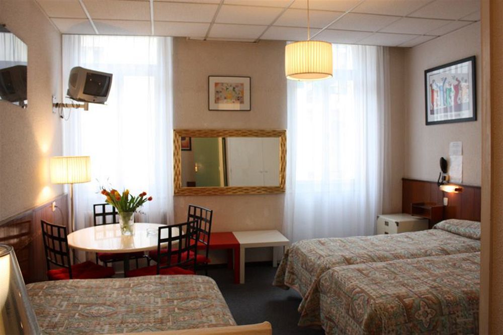 Azurene Royal Hotel คานส์ ภายนอก รูปภาพ
